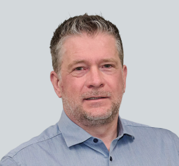 Portrait of Steve Holmes